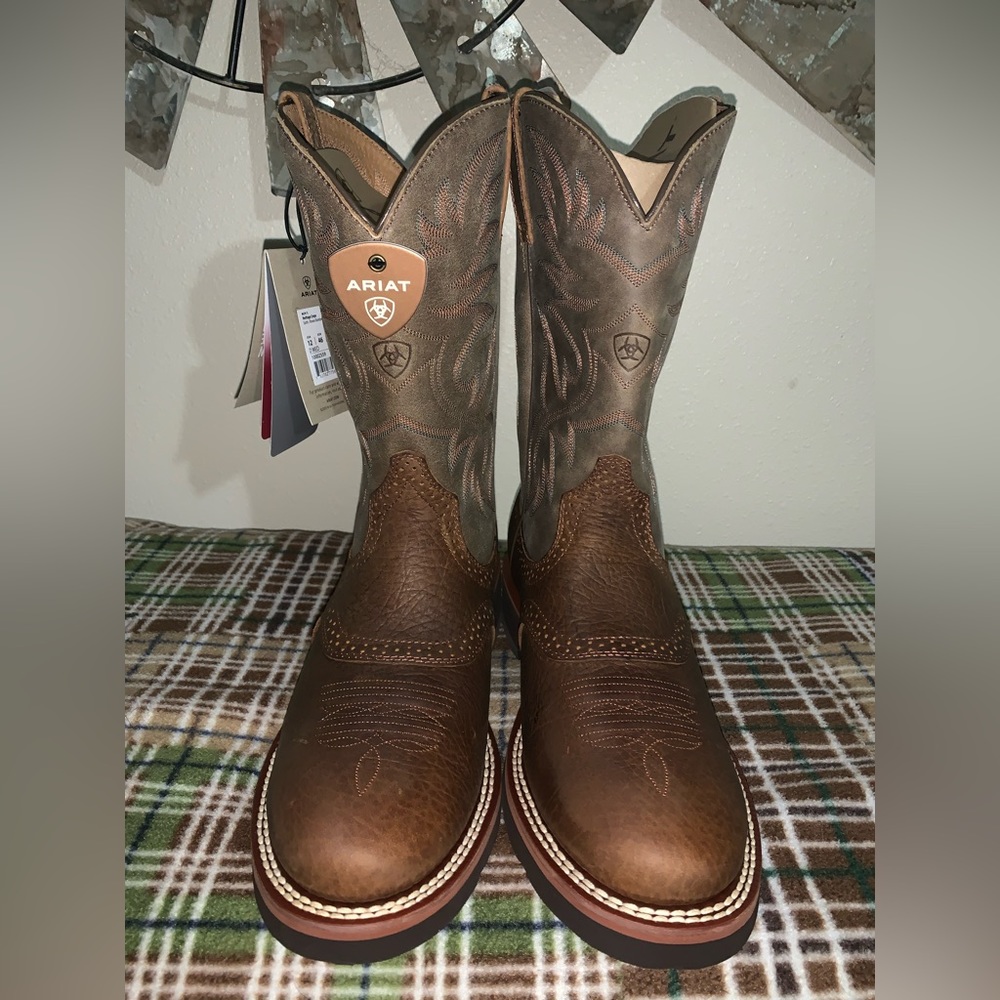 Men’s Ariat Boots (Heritage Crepe)